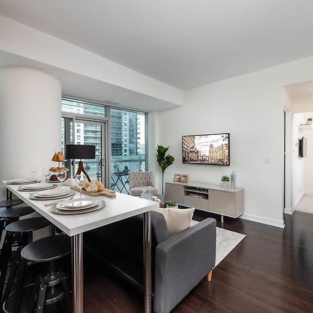 The York Boutique Suites تورونتو المظهر الخارجي الصورة
