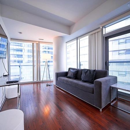 The York Boutique Suites تورونتو المظهر الخارجي الصورة
