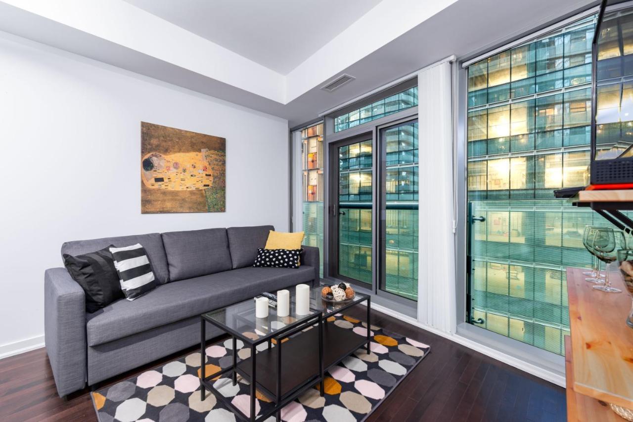The York Boutique Suites تورونتو المظهر الخارجي الصورة