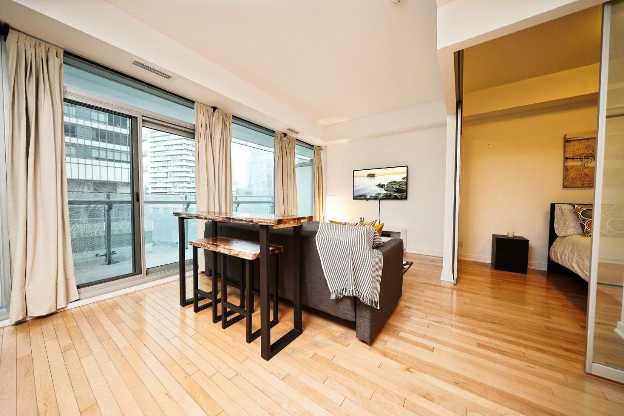 The York Boutique Suites تورونتو المظهر الخارجي الصورة